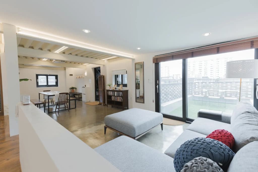 Sio L-Suite - main photo