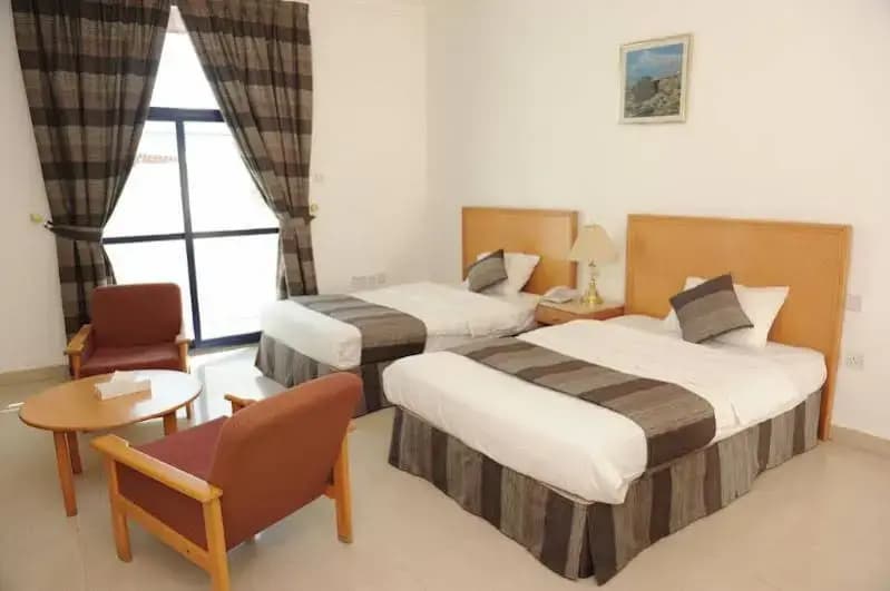 Beach Hotel - photo 5