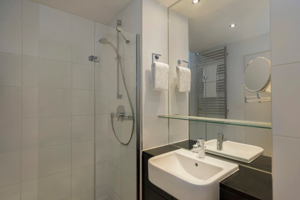 Adina Apartment Hotel Berlin CheckPoint Charlie - photo 8