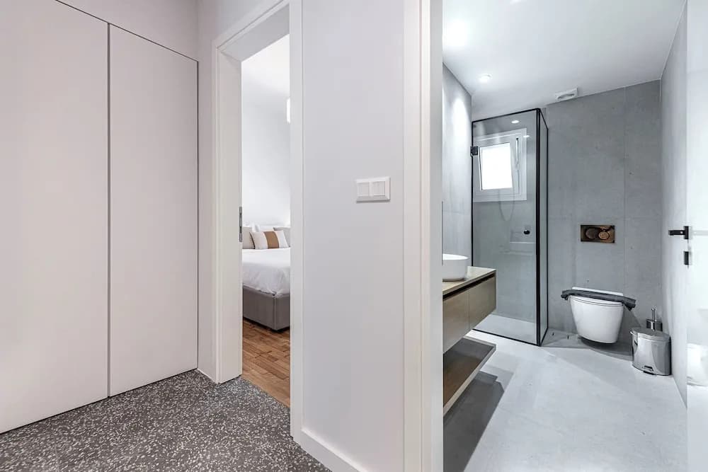 Phaedrus Living Luxury Flat Panormou - photo 2