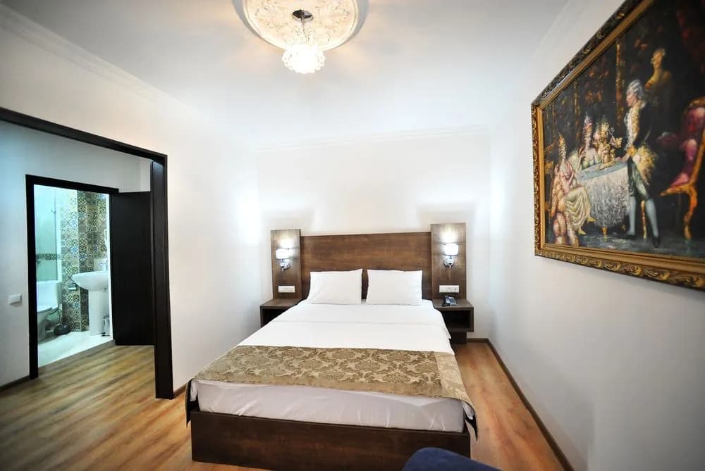 RK City Hotel - photo 3
