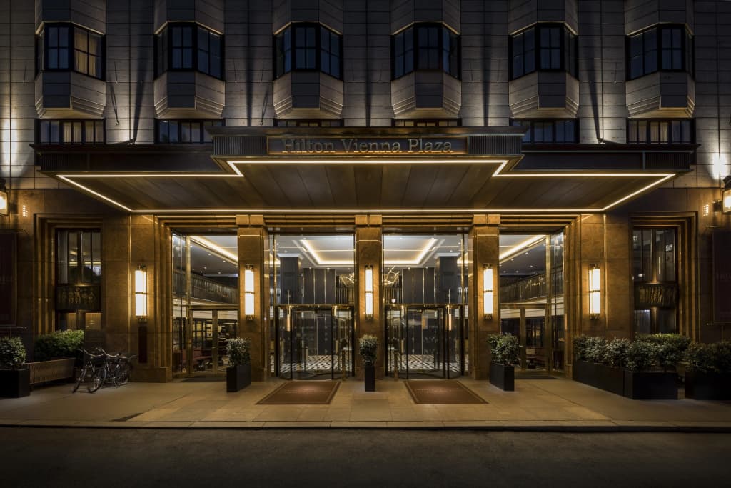 Hilton Vienna Plaza - main photo