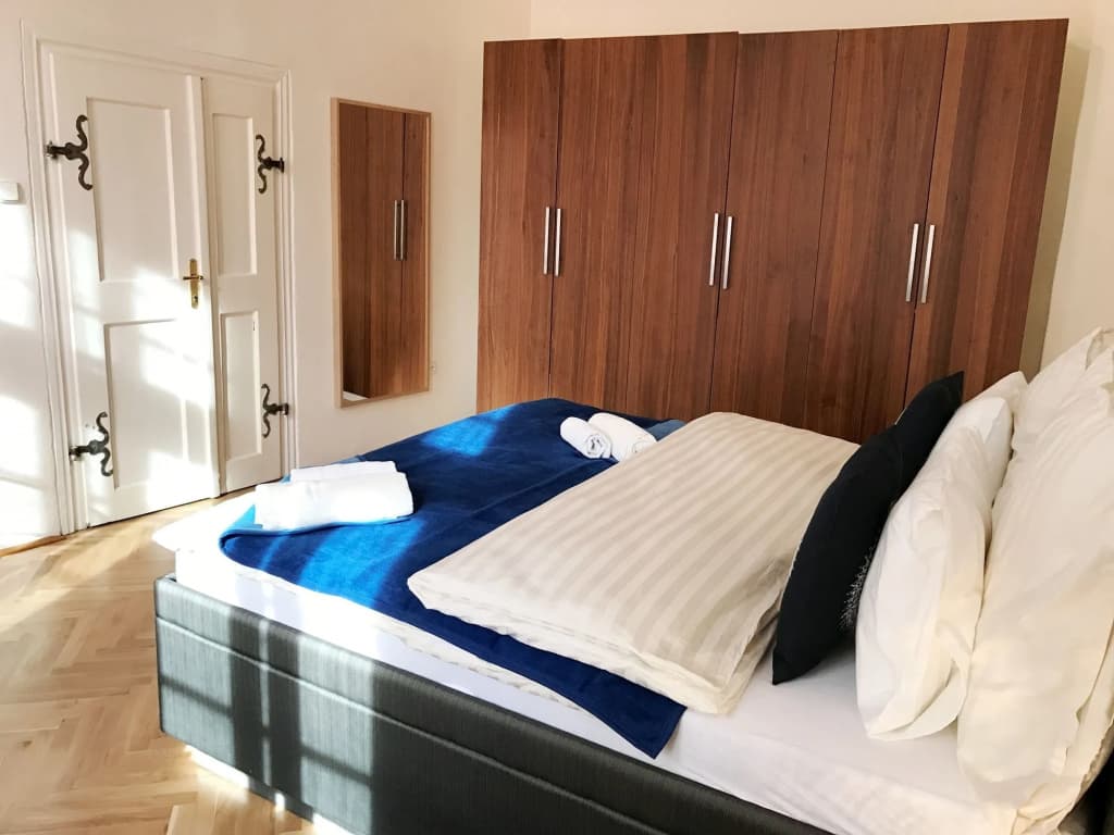 Royal View Apartments - photo 6