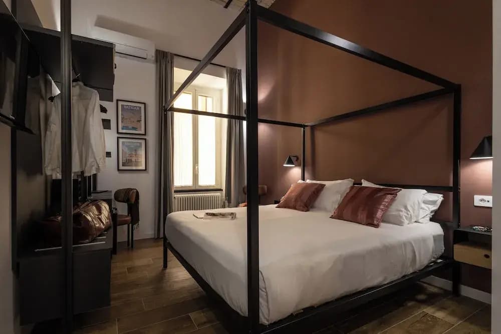 Style & Stone Guest House - photo 18