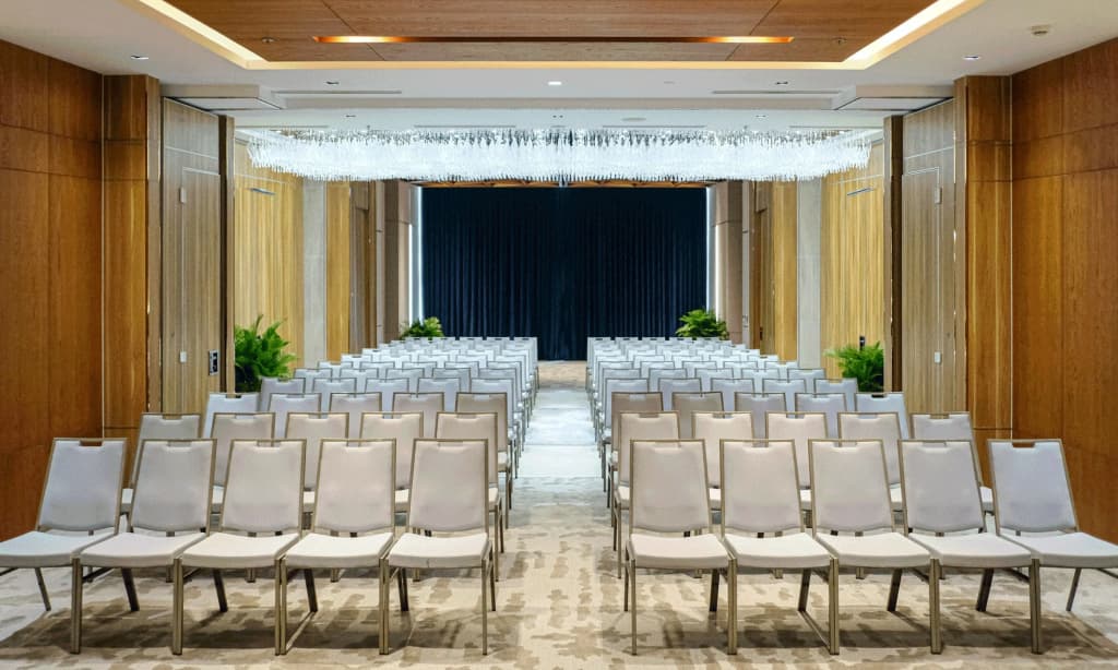 Prince Hotel Da Nang - photo 20