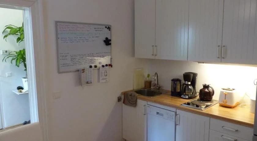 Stadtnest Bed  Breakfast - photo 11
