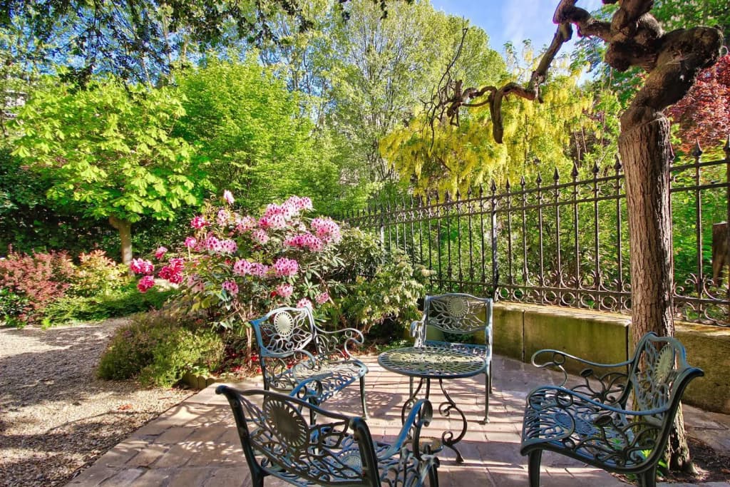 Garden in Paris - Luxury Apt - 2 BR - main photo
