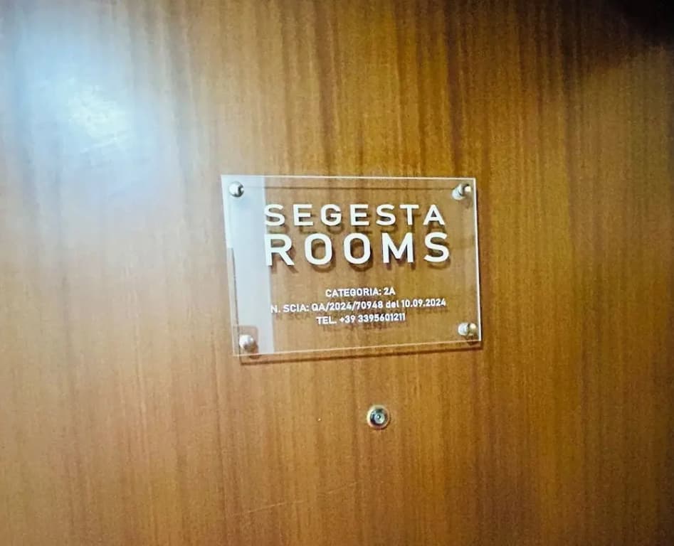 Segesta Rooms - photo 1