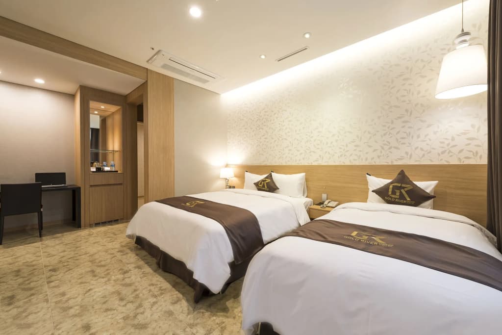 GoldRiver Hotel - photo 4