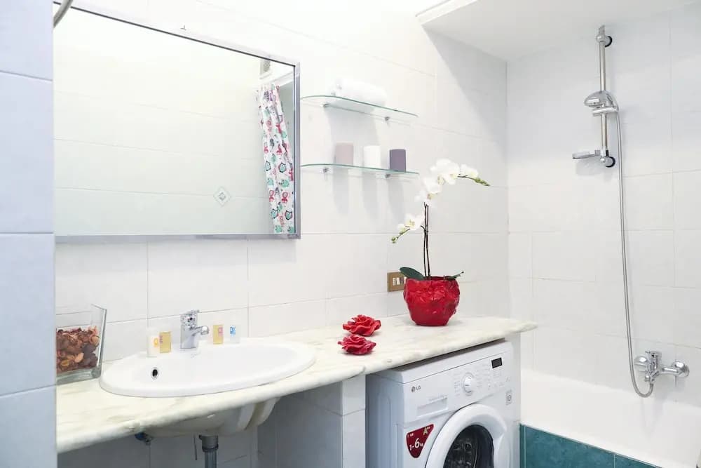 Comfortable Apartment with Terrace - photo 6