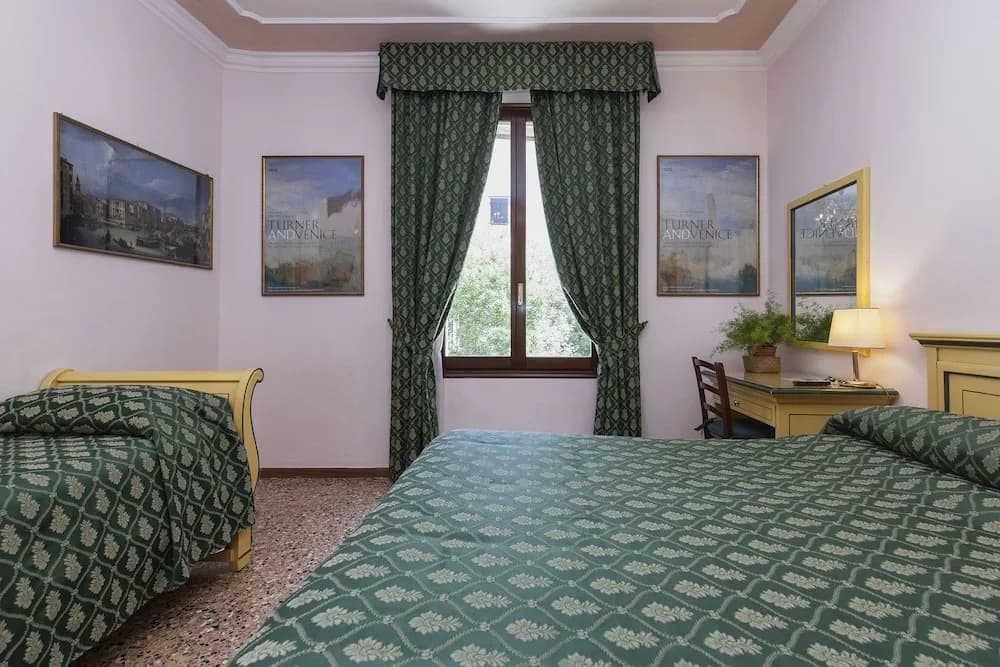 Zaguri Bed and Breakfast - photo 5