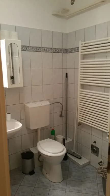 UJPEST - photo 18