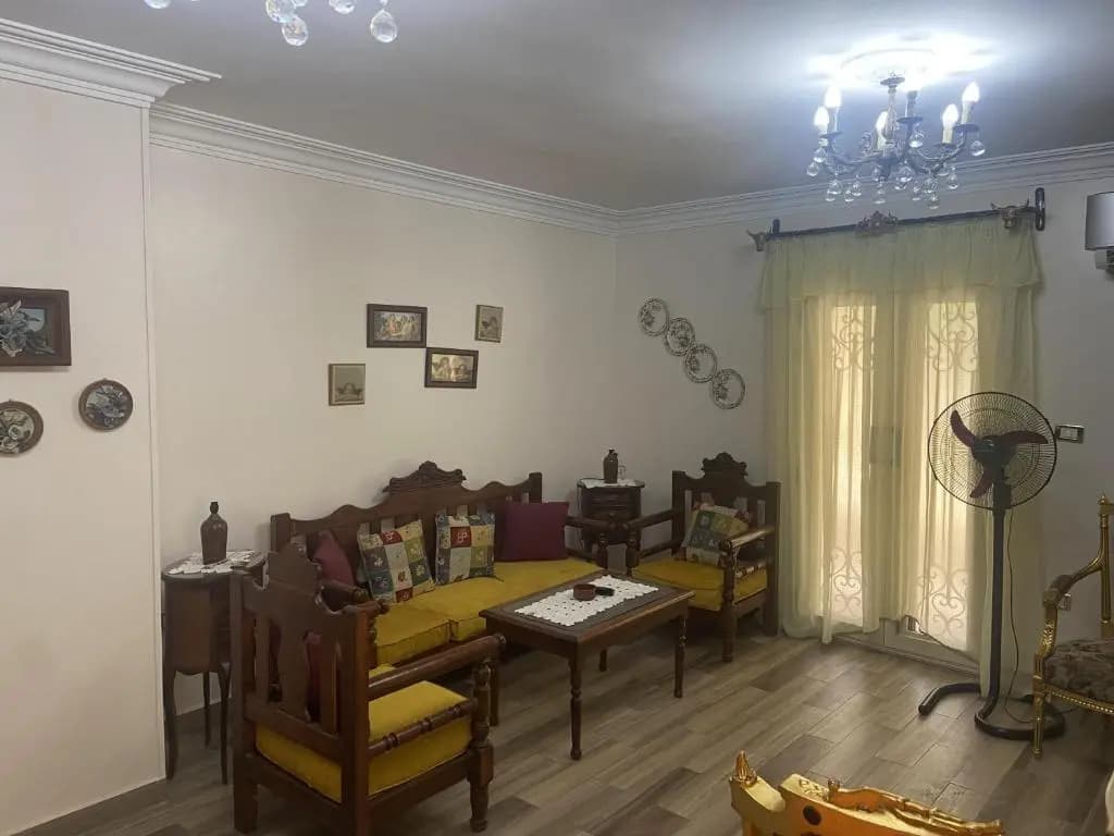 nora's apartment - photo 7