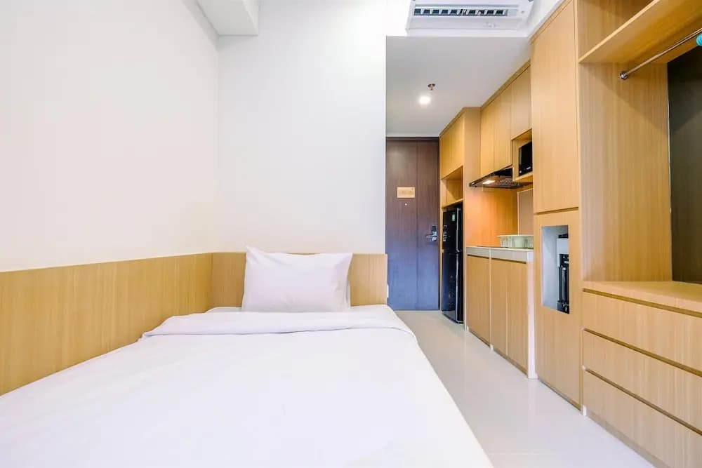 Nice And Comfortable Studio Vasaka Solterra Apartment - photo 13