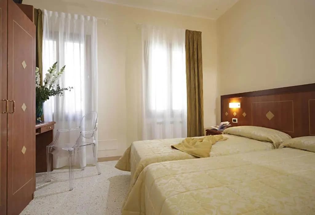 Hotel Adriatico - photo 7
