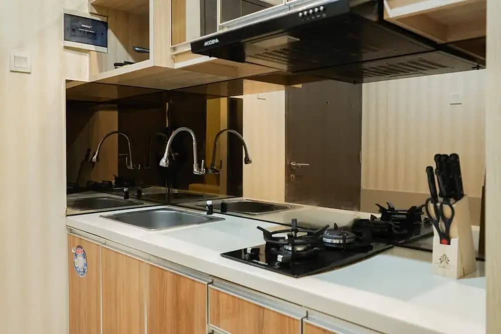 Homey 2BR at Pasar Baru Mansion Apartment - photo 9