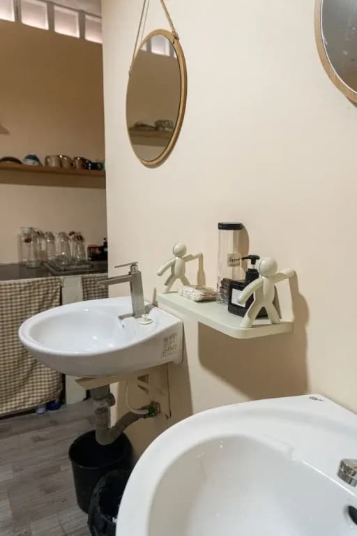 THE Room - photo 34