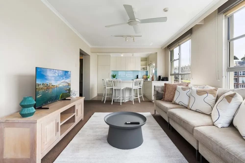 Harbourside 53 in Mcmahons Point - photo 1