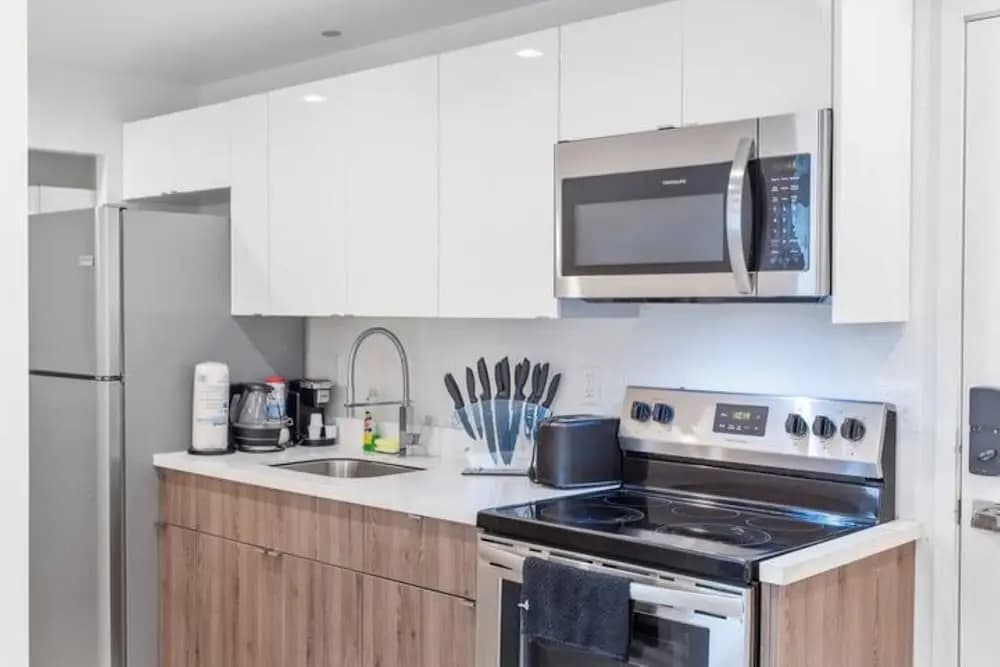Miami Suite 306 - photo 14