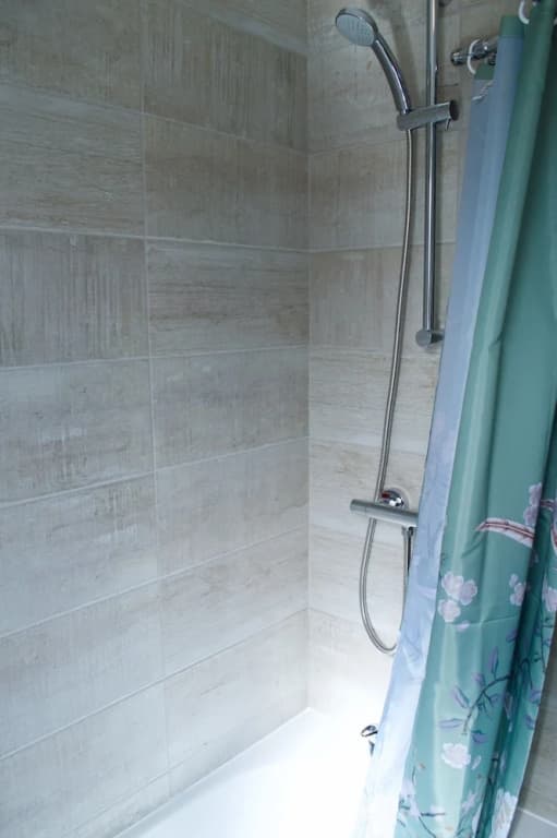 1 Bedroom Flat Near City Centre - photo 6