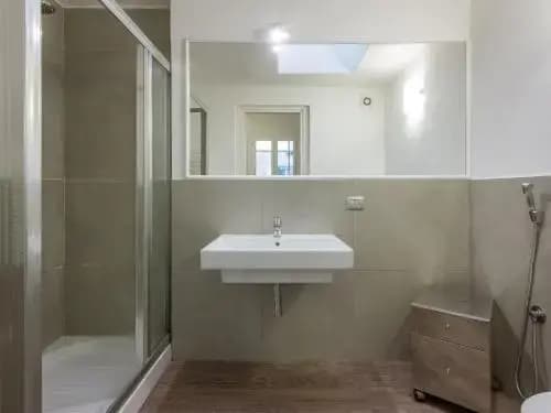 Pitti Two Bedroom Apartment - photo 8