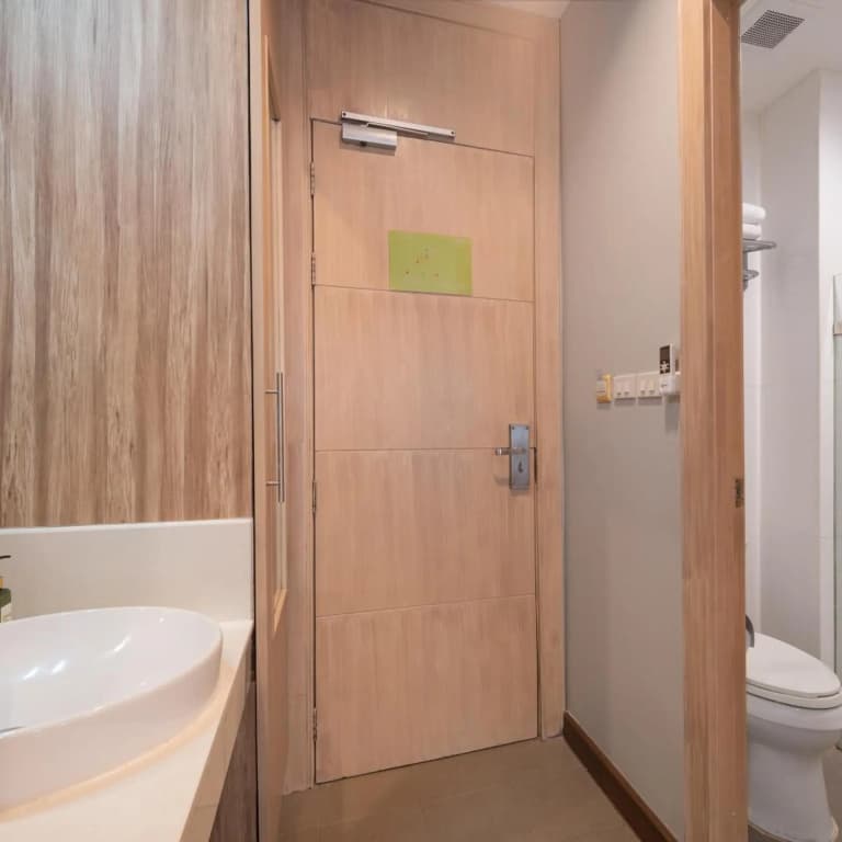 iCheck inn Gems Center Silom - photo 38