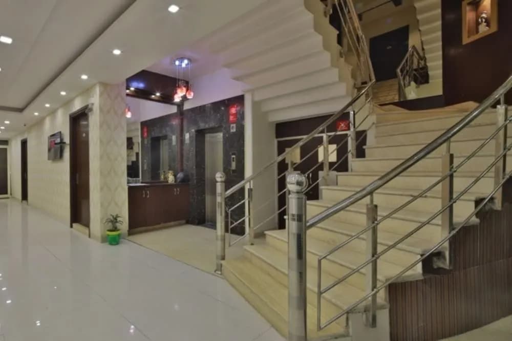 Hotel KNK International - photo 13