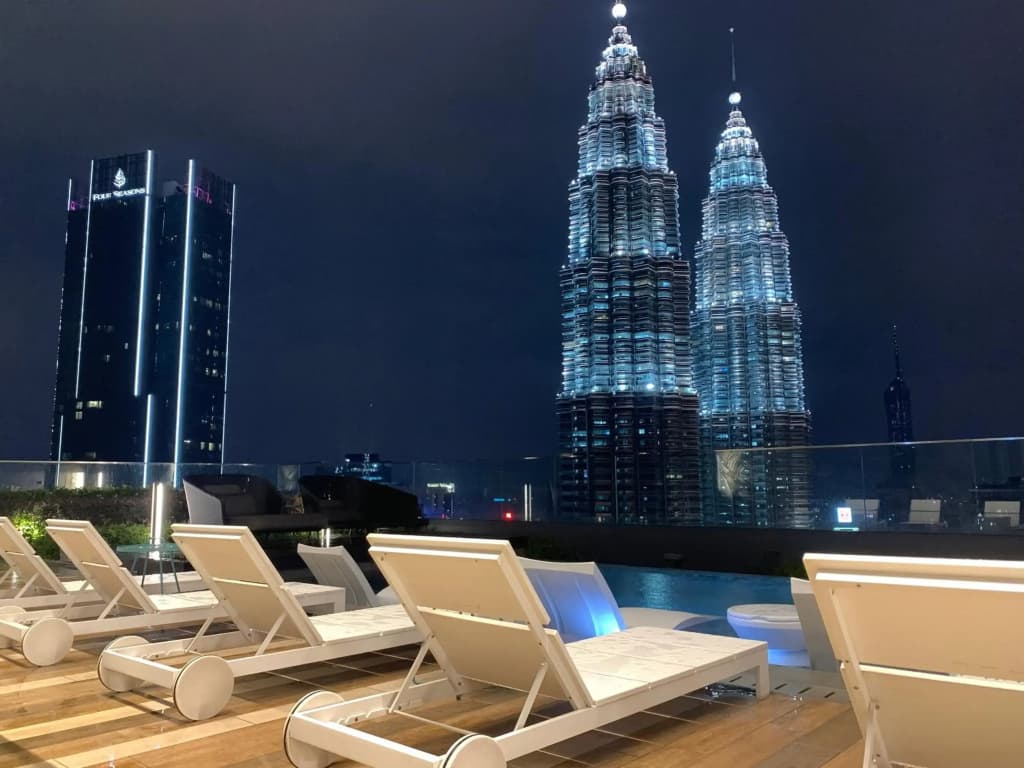 Super Star Suite 5min KLCC Netflix 1cp - photo 45