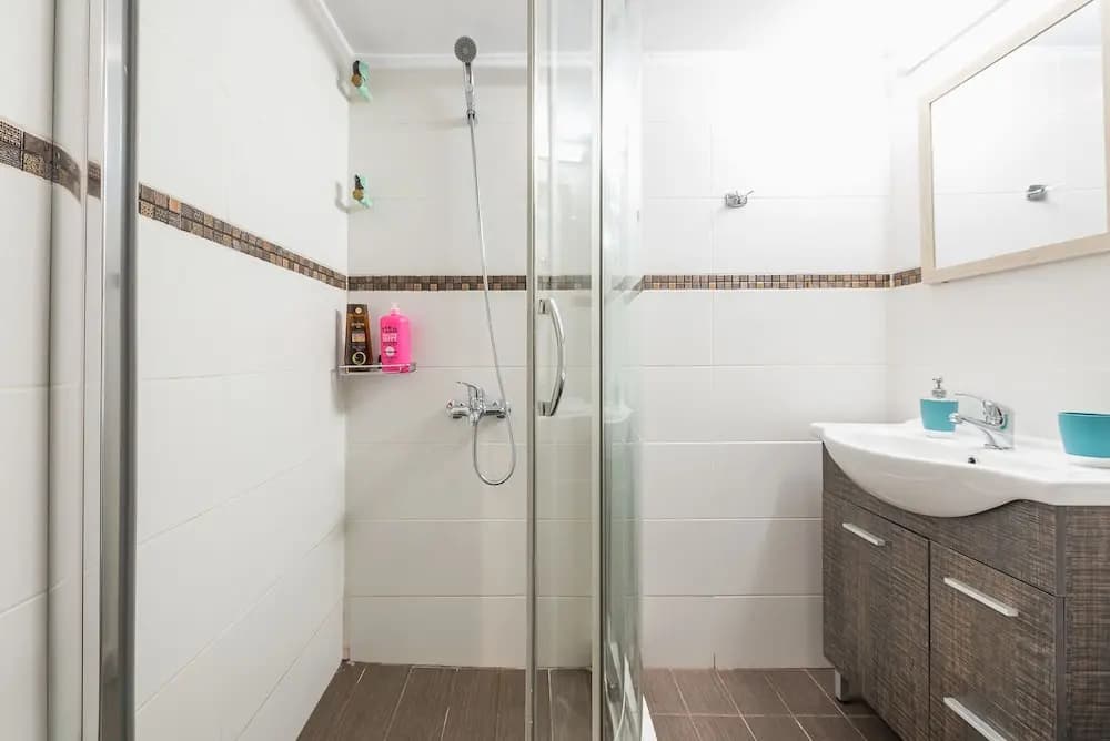 Warm Delightful Acropolis Apartment by Cloudkeys - photo 6