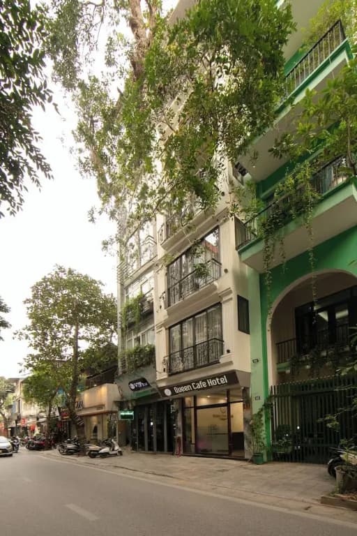 Queen Cafe Hotel - photo 24