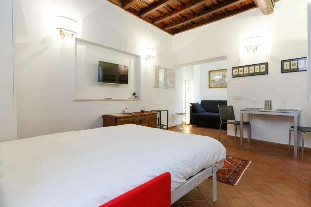 NAVONA, Old Rome Lodge - photo 4