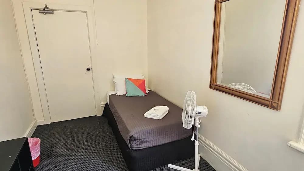 Falcon Lodge - photo 5
