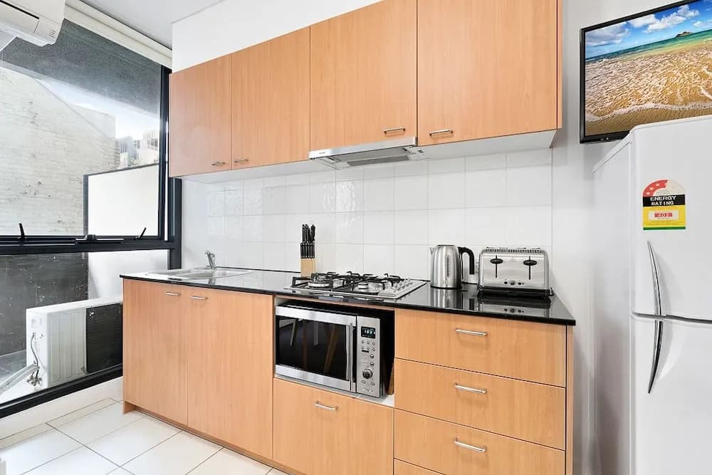 LIZZI, Melbourne Studio Apartment - photo 8