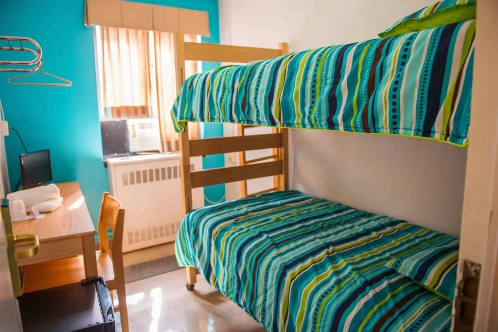 Vanderbilt YMCA Hostel - photo 5