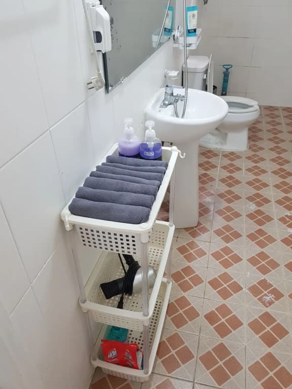 Helen's Home - photo 8