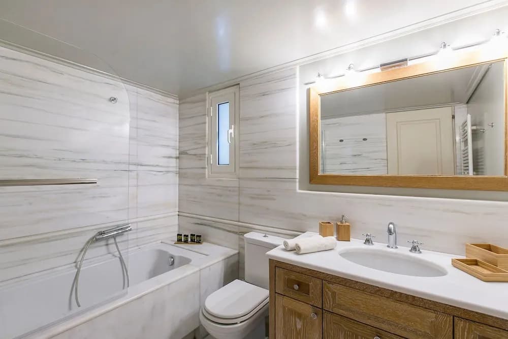 Aerides 3 Luxury Suites - photo 9