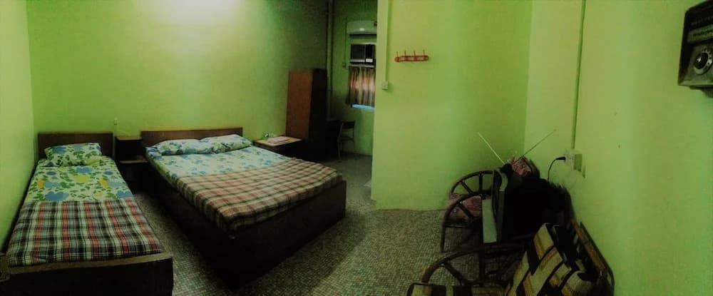 Paradise Hotel - photo 11