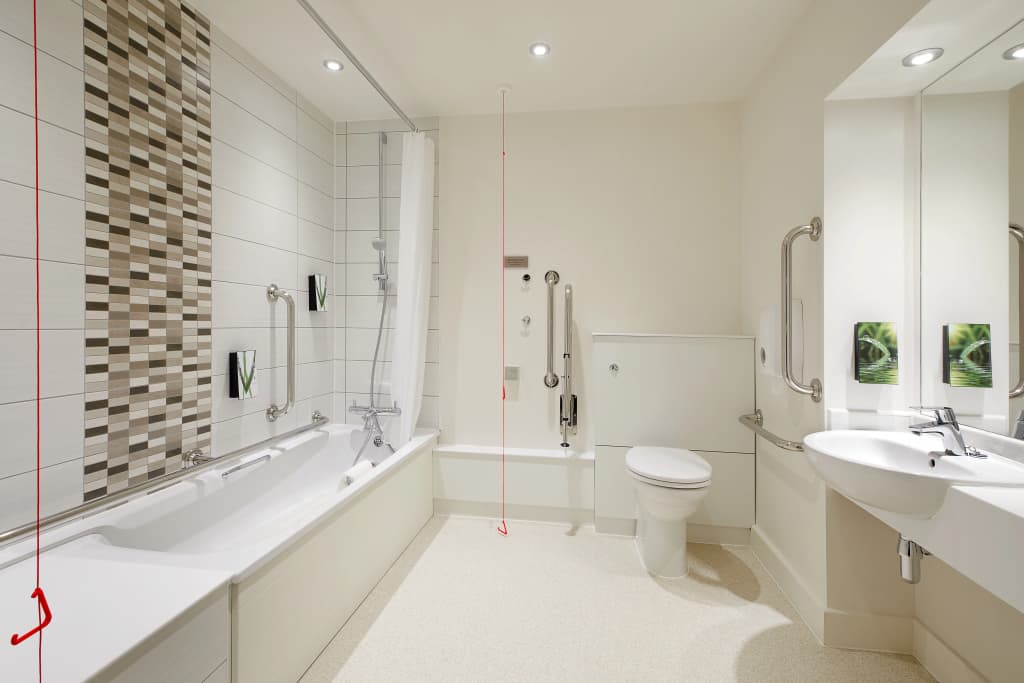 Premier Inn London St Pancras - photo 11