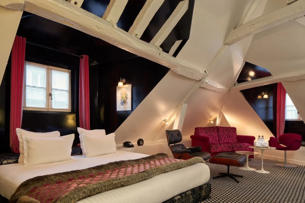 Hôtel du Petit Moulin, Haute Couture hotel by Lacroix - photo 31