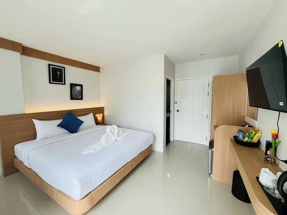 Seaside Patong House - photo 11