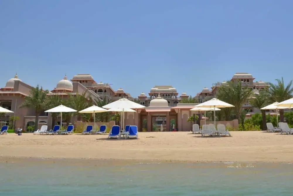 Private Beach Residence with beautiful pool - photo 13