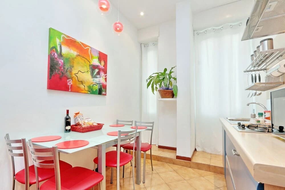 Chic Modern Apartment - photo 14
