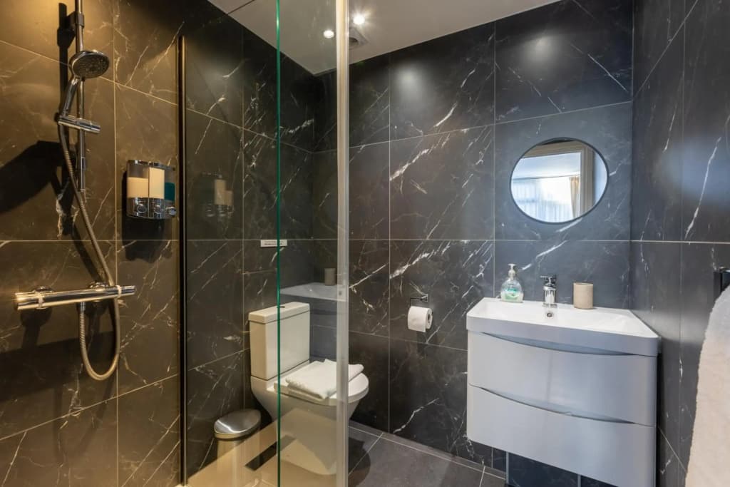 Kato London Haus - photo 8