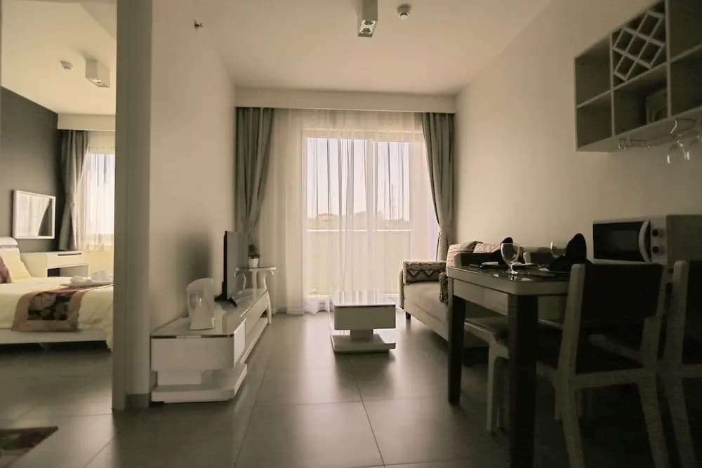 Unixx Condominiums by Win 99 Group - photo 3