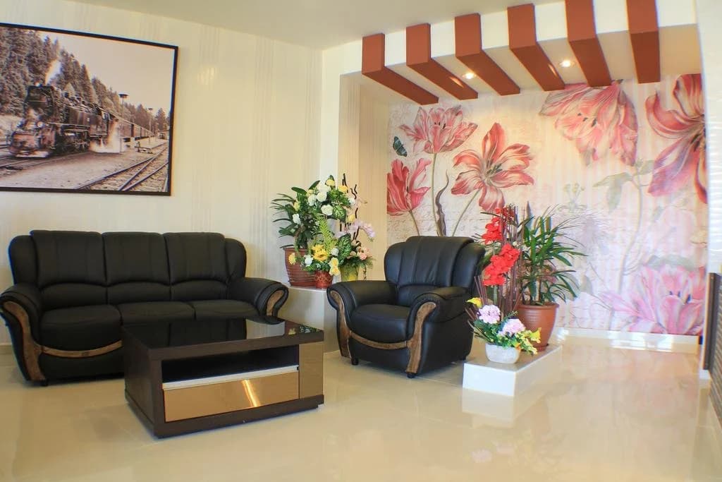 Station Gold Budget Hotel - photo 1