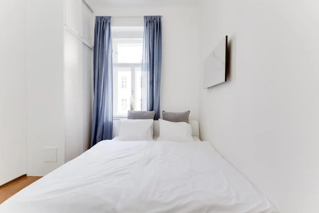 Benatska Apartment - photo 4