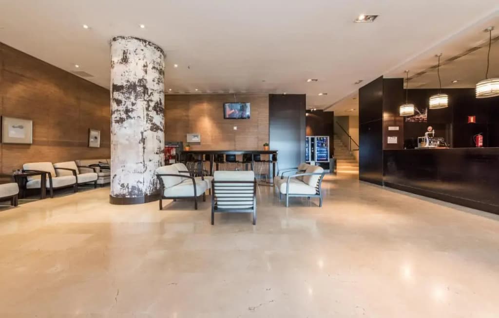 Hotel Mercader - photo 2