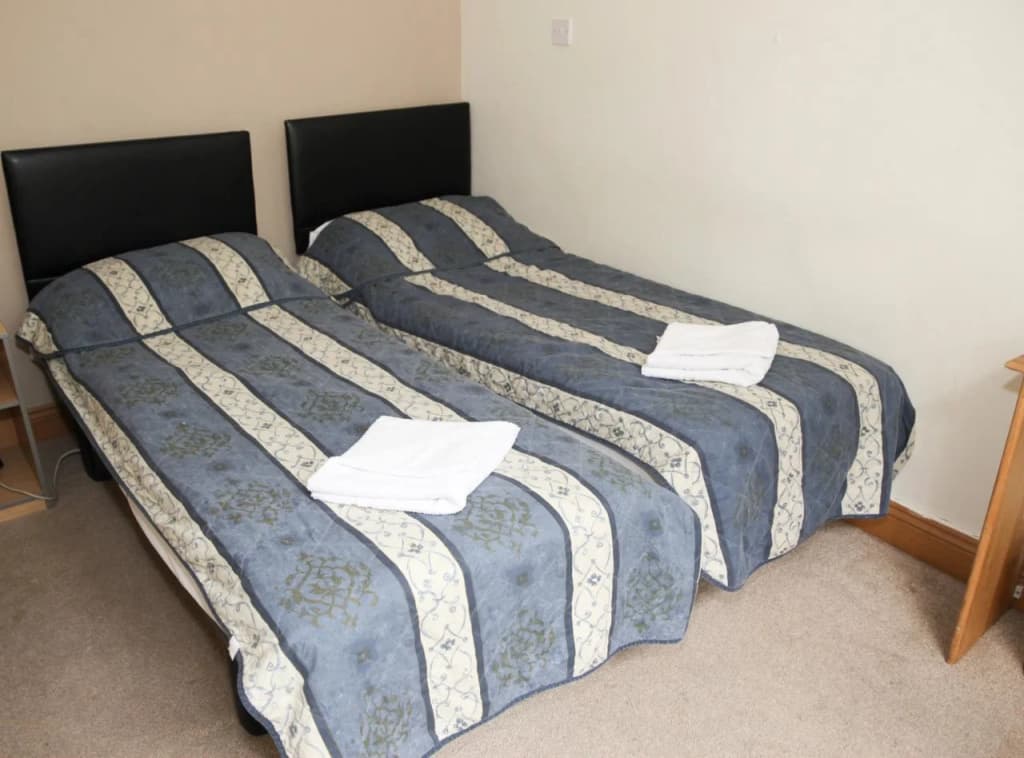 Brit Hotels Earls Court - photo 6