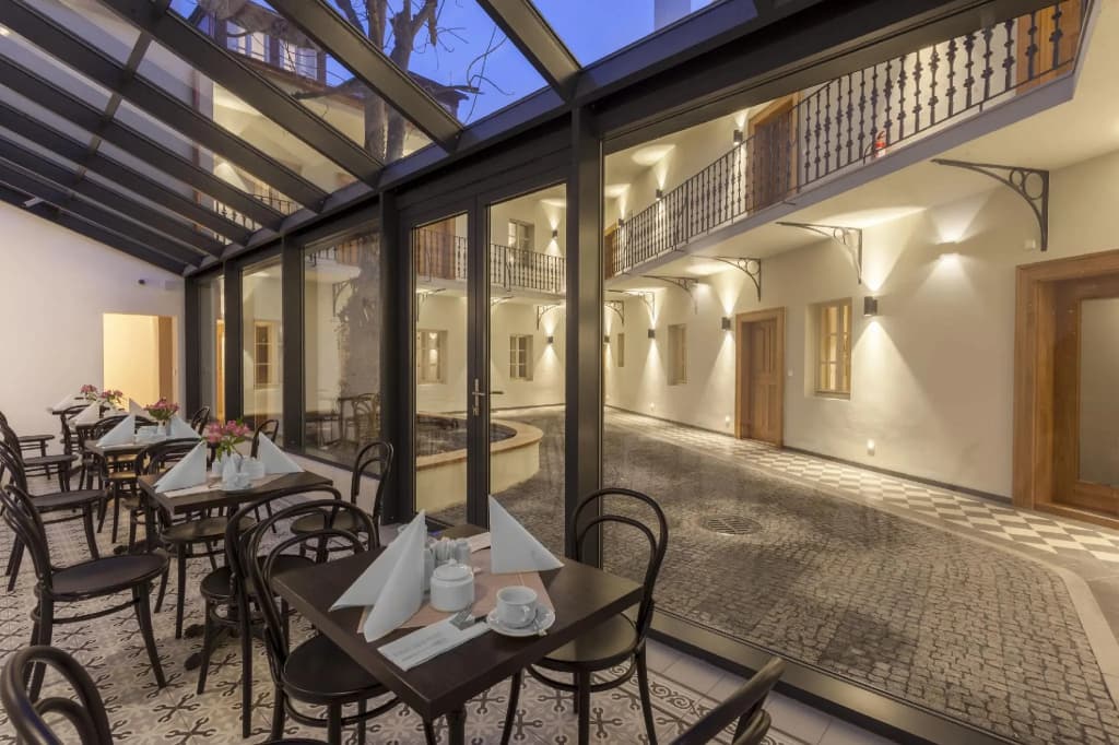 Hotel At the White Lily - photo 16