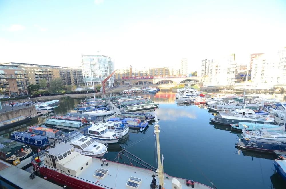 Three Bedroom Limehouse - photo 24